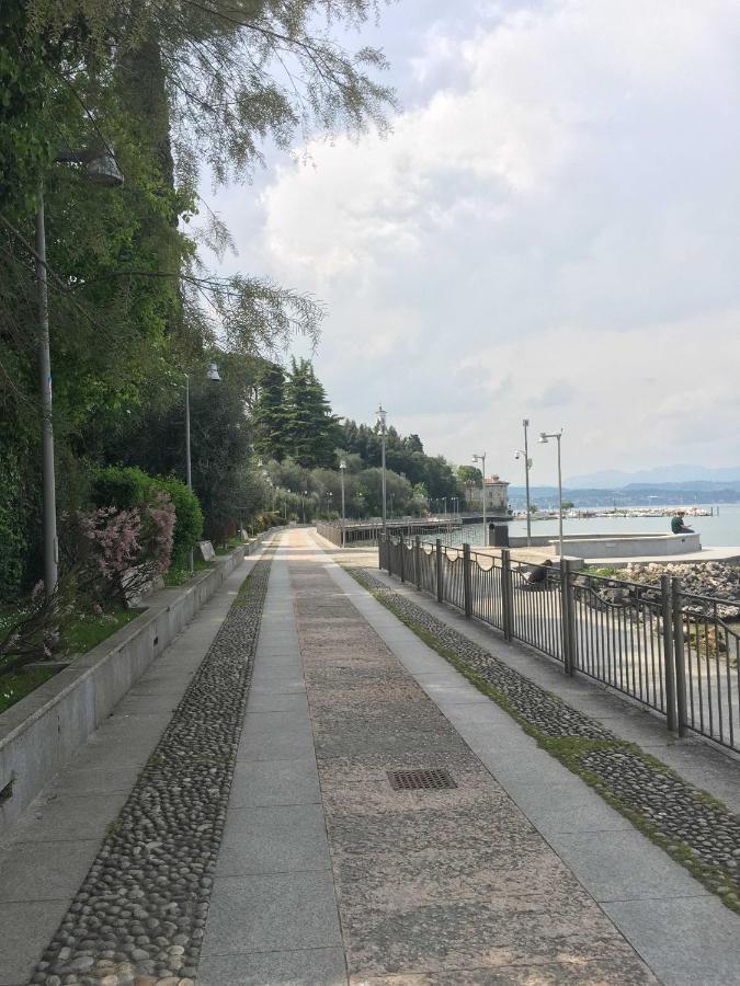 Antico Borgo Apartment Desenzano del Garda Exterior photo